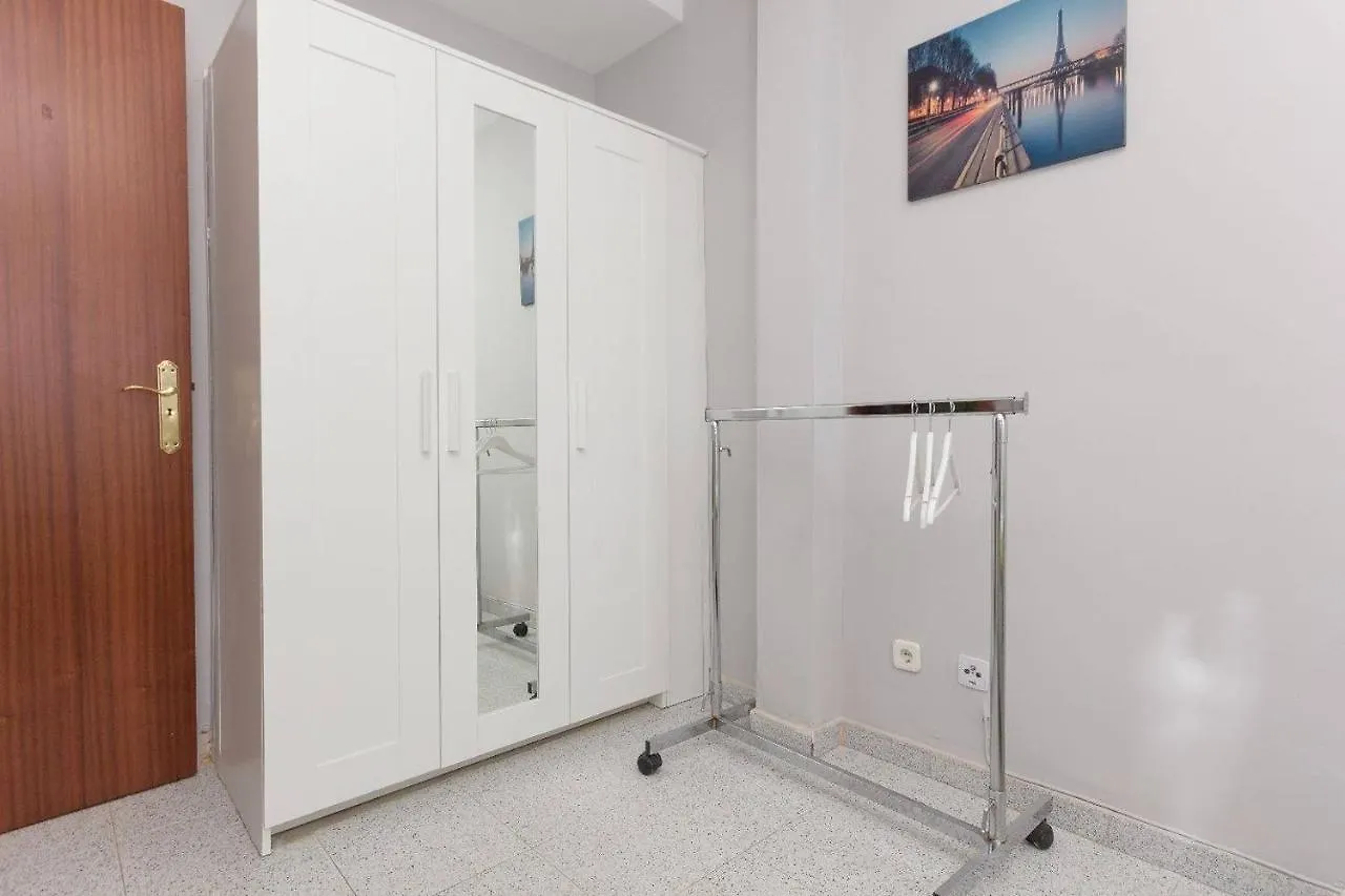 Apartment Malagaonbeach 1 - Two Bedrooms - Up To 3 People - 10 Meters Beach Spain
