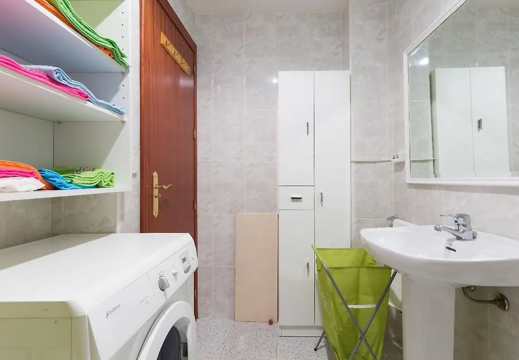 Malagaonbeach 1 - Two Bedrooms - Up To 3 People - 10 Meters Beach Spain