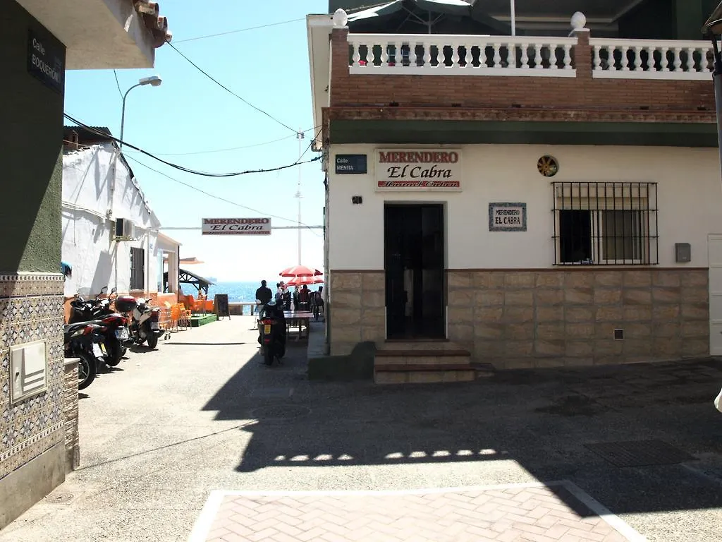 Malagaonbeach 1 - Two Bedrooms - Up To 3 People - 10 Meters Beach Malaga